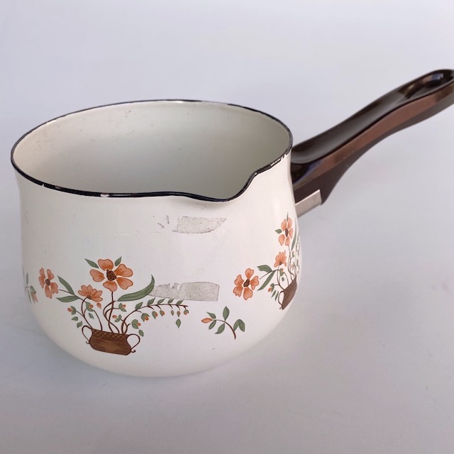 POTS n PANS, Patterned White Floral Saucepan